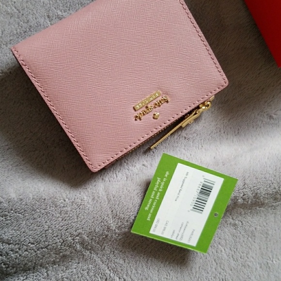 🔴SOLD🔴Kate Spade small wallet - Picture 6 of 6